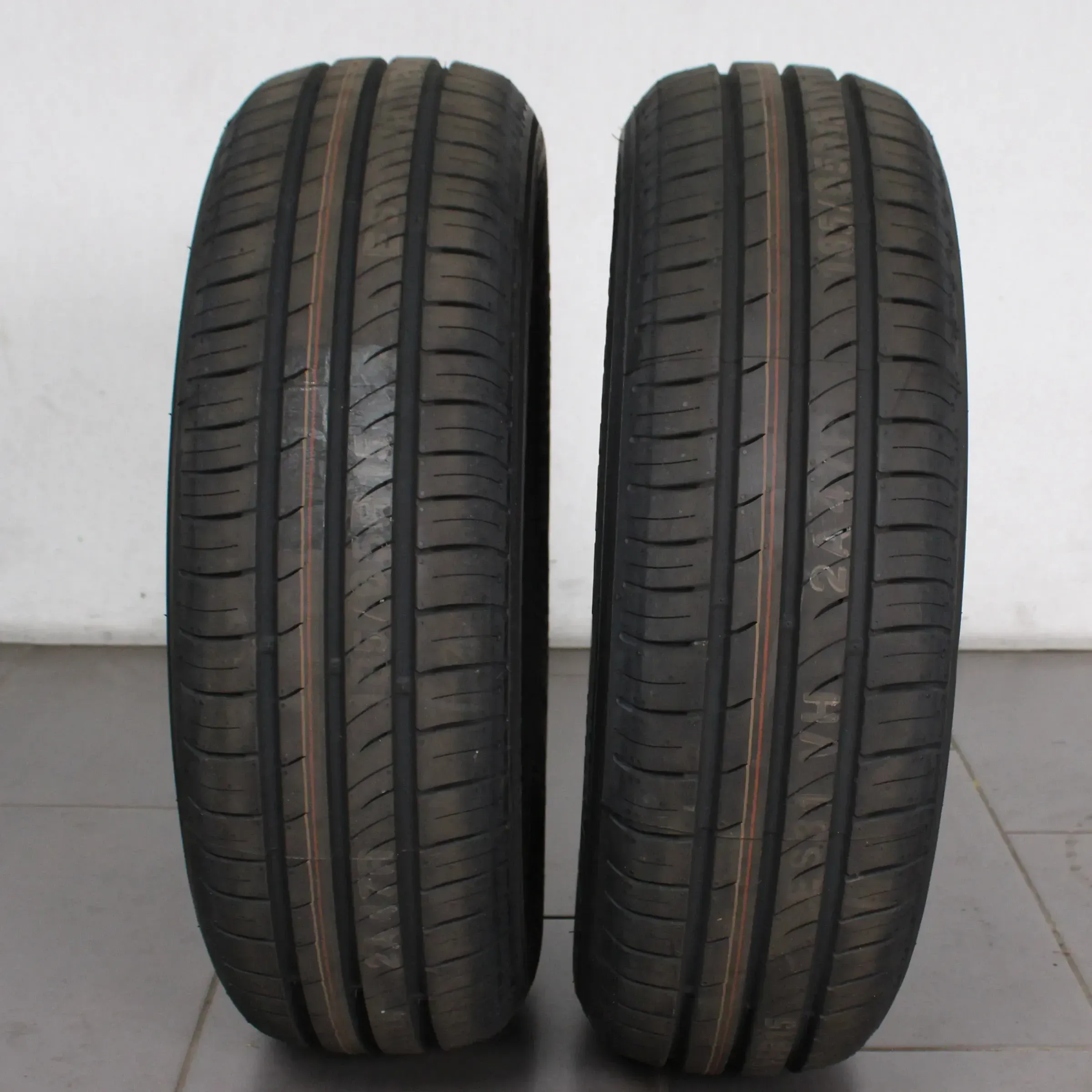 2x Sommerreifen 185 65 R15 88H Kumho ES31 Ecowing Dot:4024 Neu - Bild 1