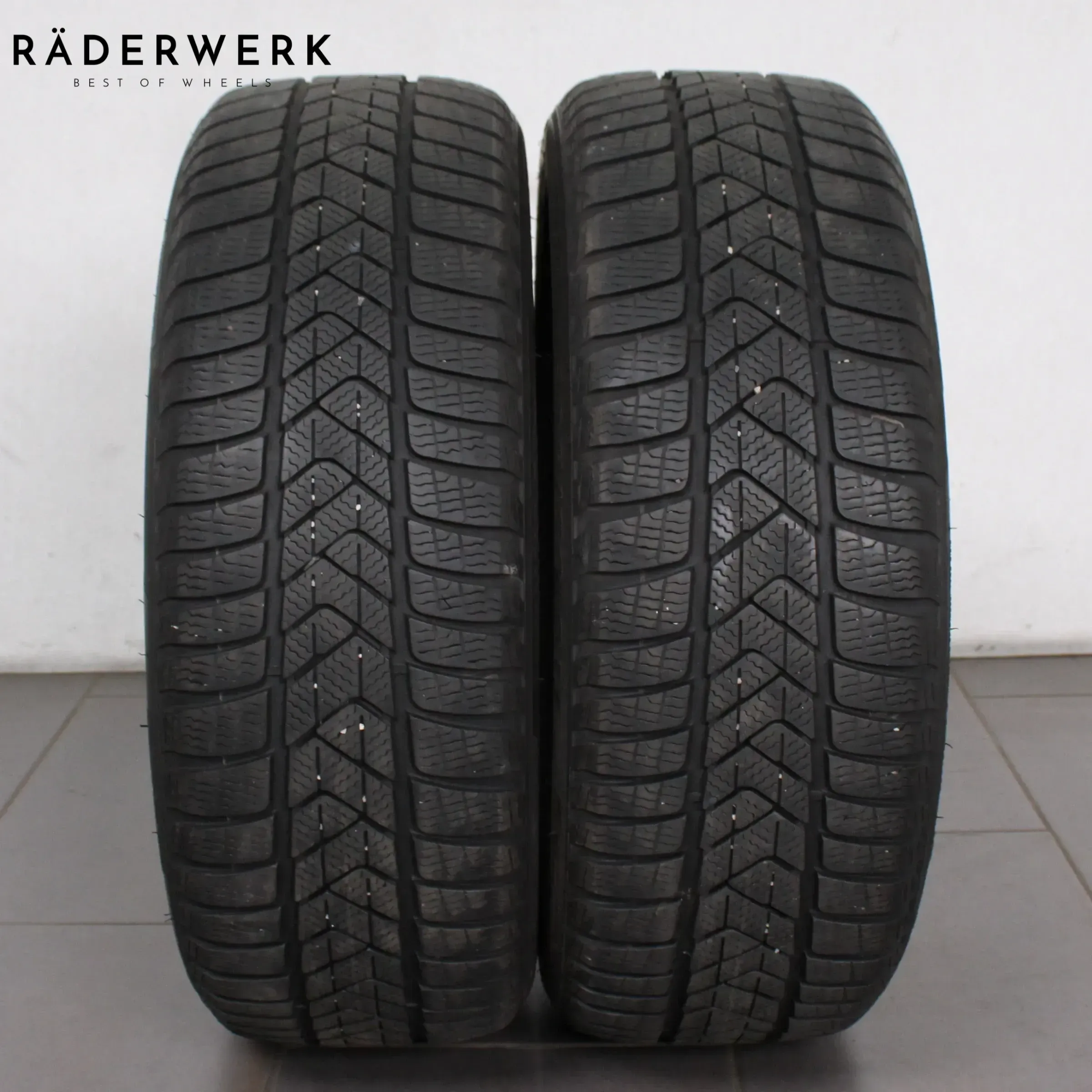 2x Winterreifen 205 55 R17 93H Pirelli Sottozero 3 AO1 XL Dot. 0922-1122 6-6,5mm - Bild 1