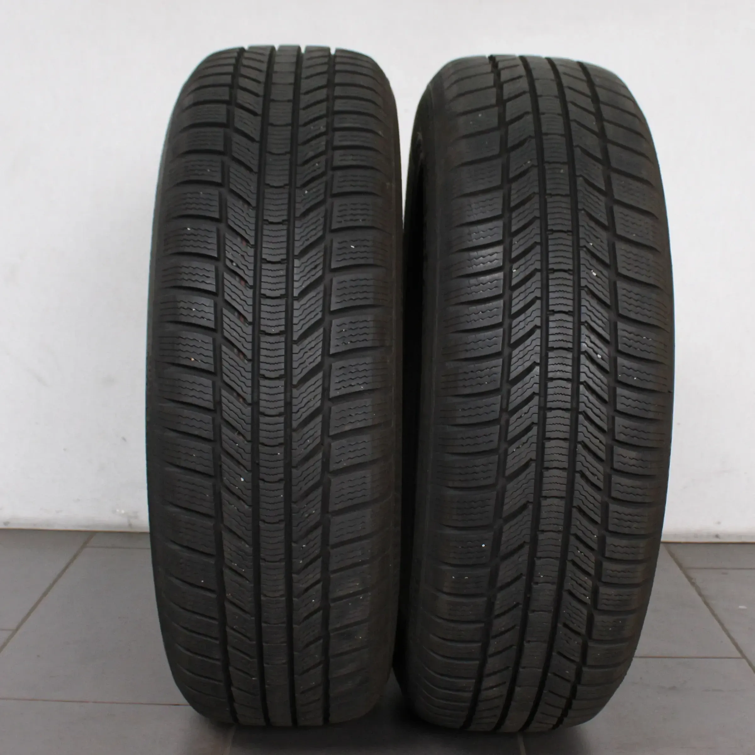2x Winterreifen 215/65 R17 99HSeal Continental WinterContact TS 870 P 7,5mm - Bild 1