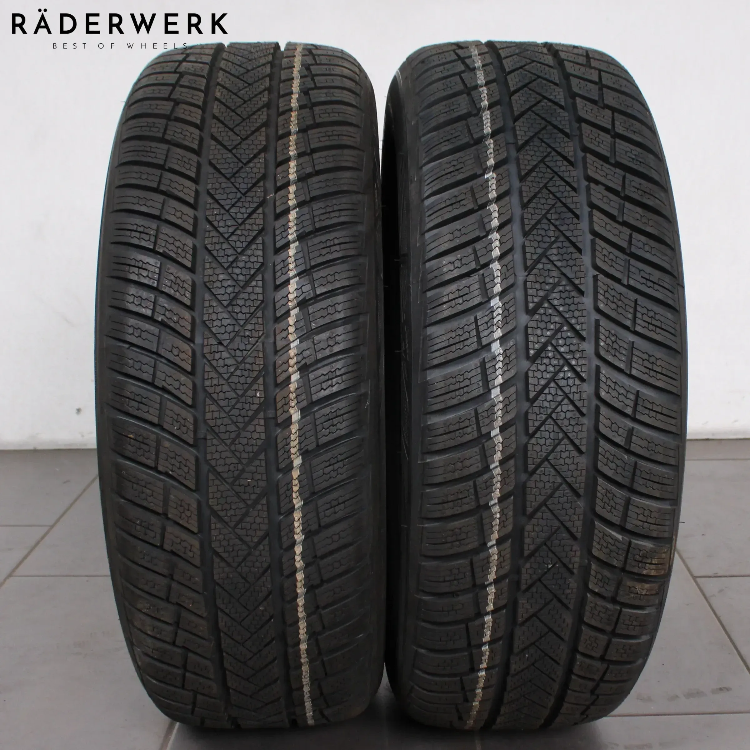 2x Winterreifen 205 55 R17 91H Vredestein Wintrac Pro 0124 Neu (von Felgen demontiert) - Bild 1