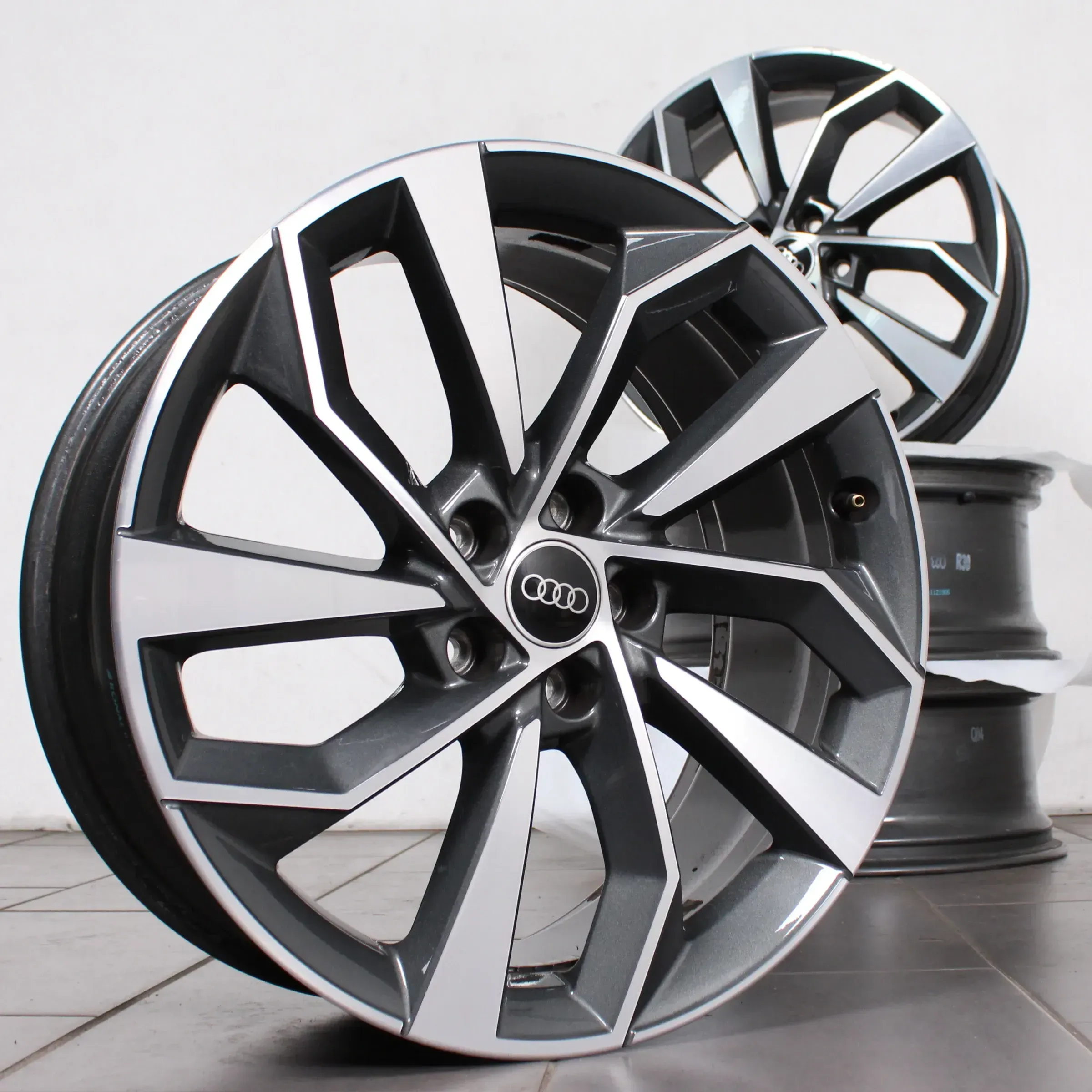 19 Zoll original Audi Q5 FY 80A601025BK Alufelgen Felgen 4 Stück - Bild 1