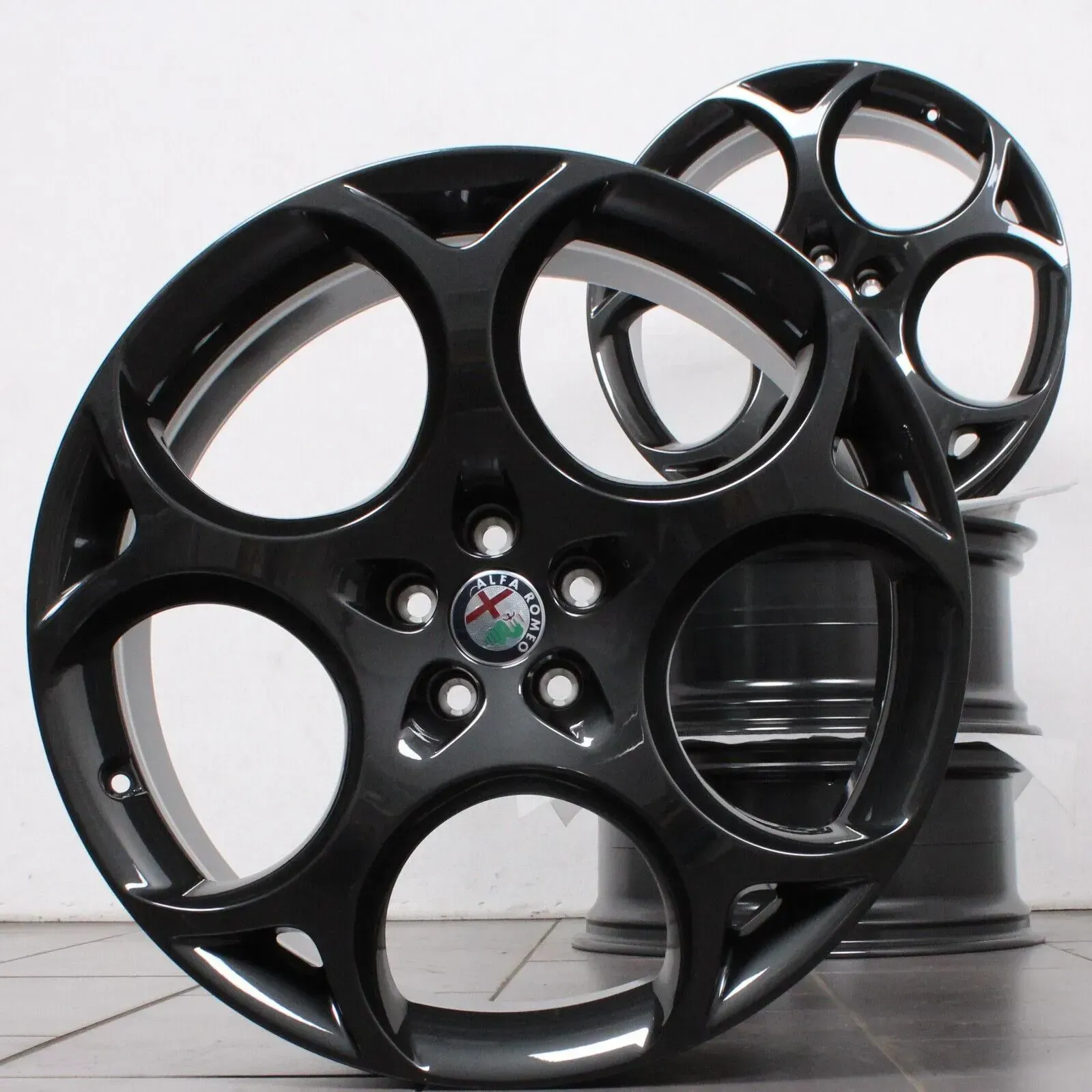 NEU 21 Zoll original Alfa Romeo Stelvio Type 949 156156948 Alufelgen 4 Stück Neu - Bild 1