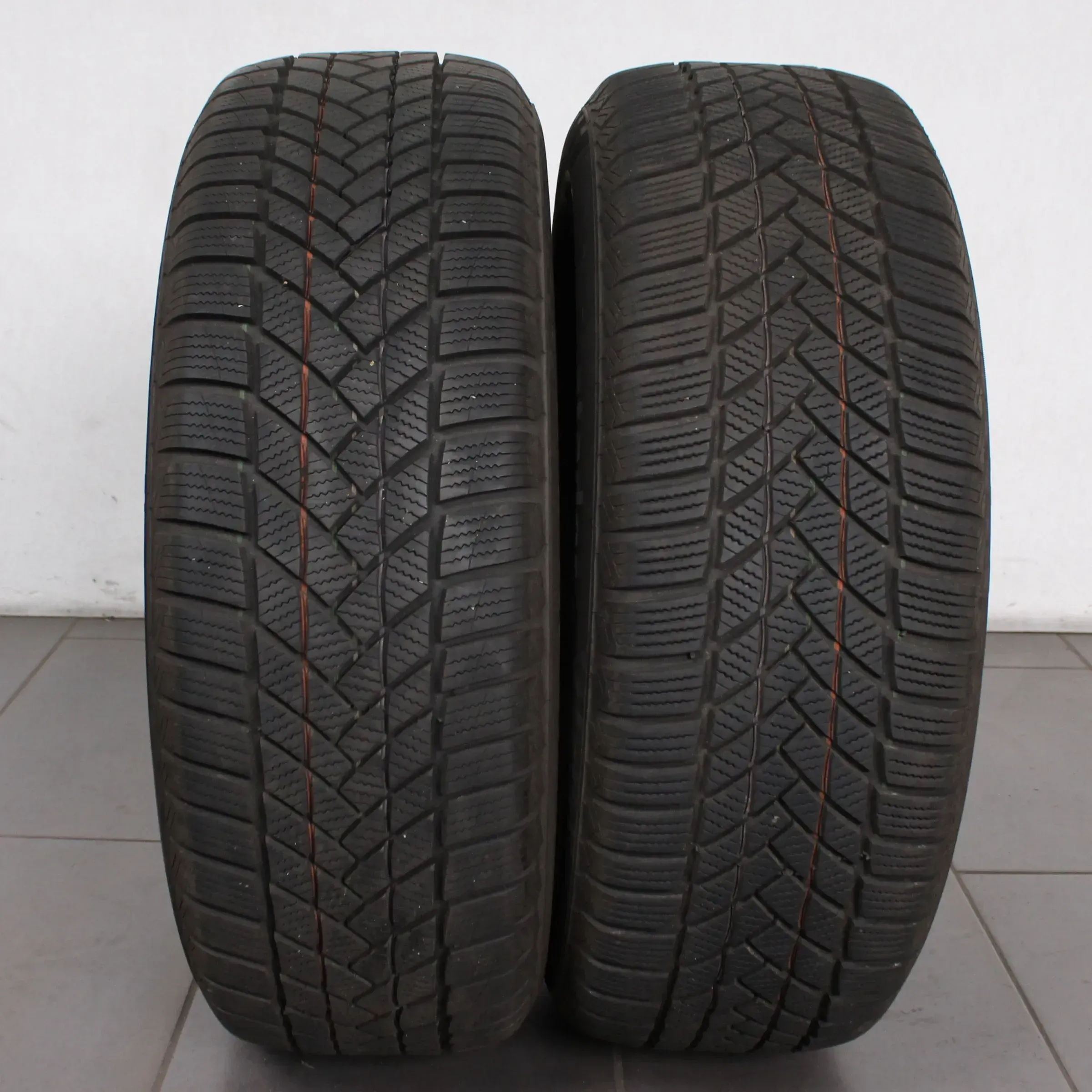 2x Winterreifen 215 60 R16 99H Matador Nordicca Dot: 4221 7,5-8mm - Bild 1