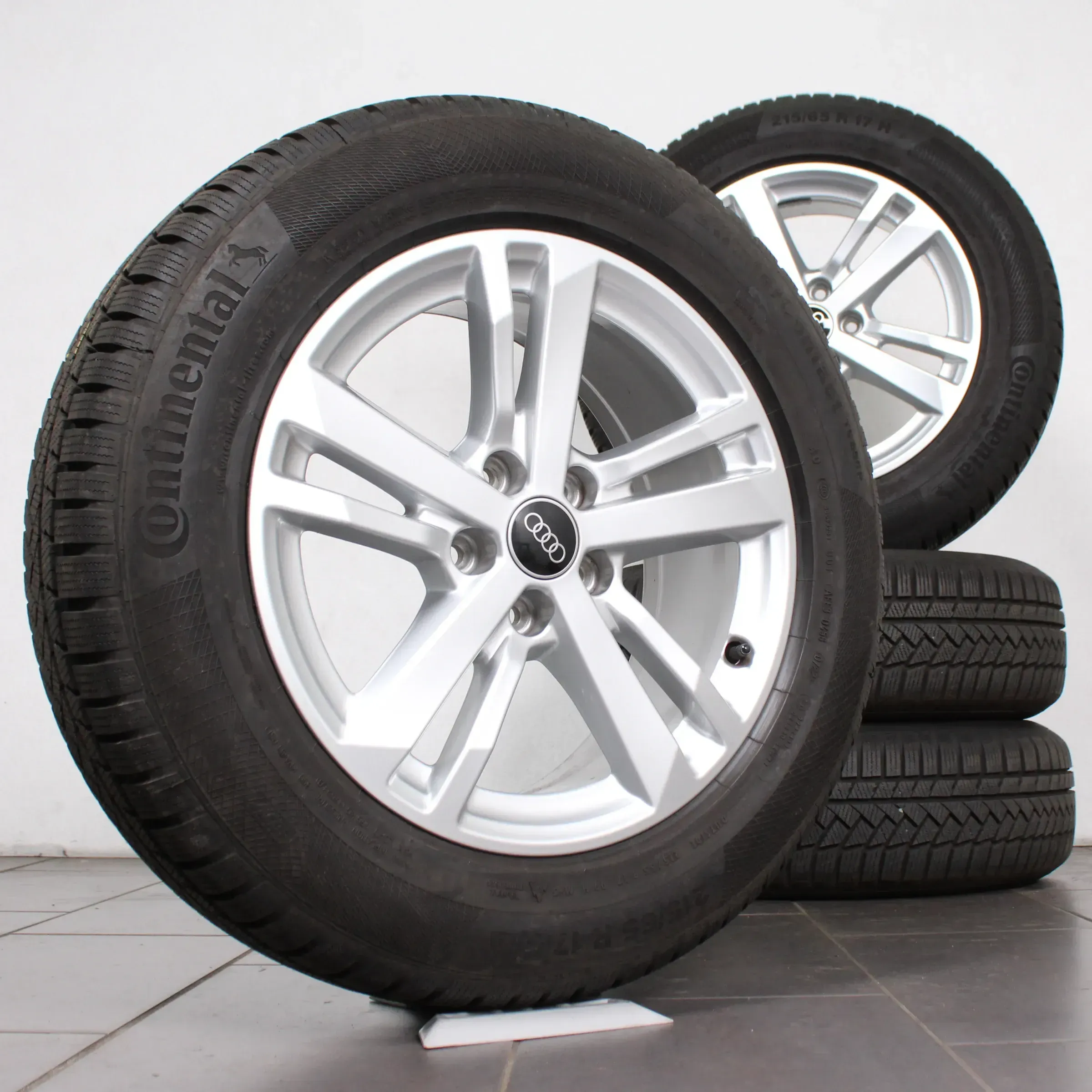 17 Zoll original Audi Q3 F3 II 83A 83A601025F Alufelgen Winterräder Winterreifen - Bild 1
