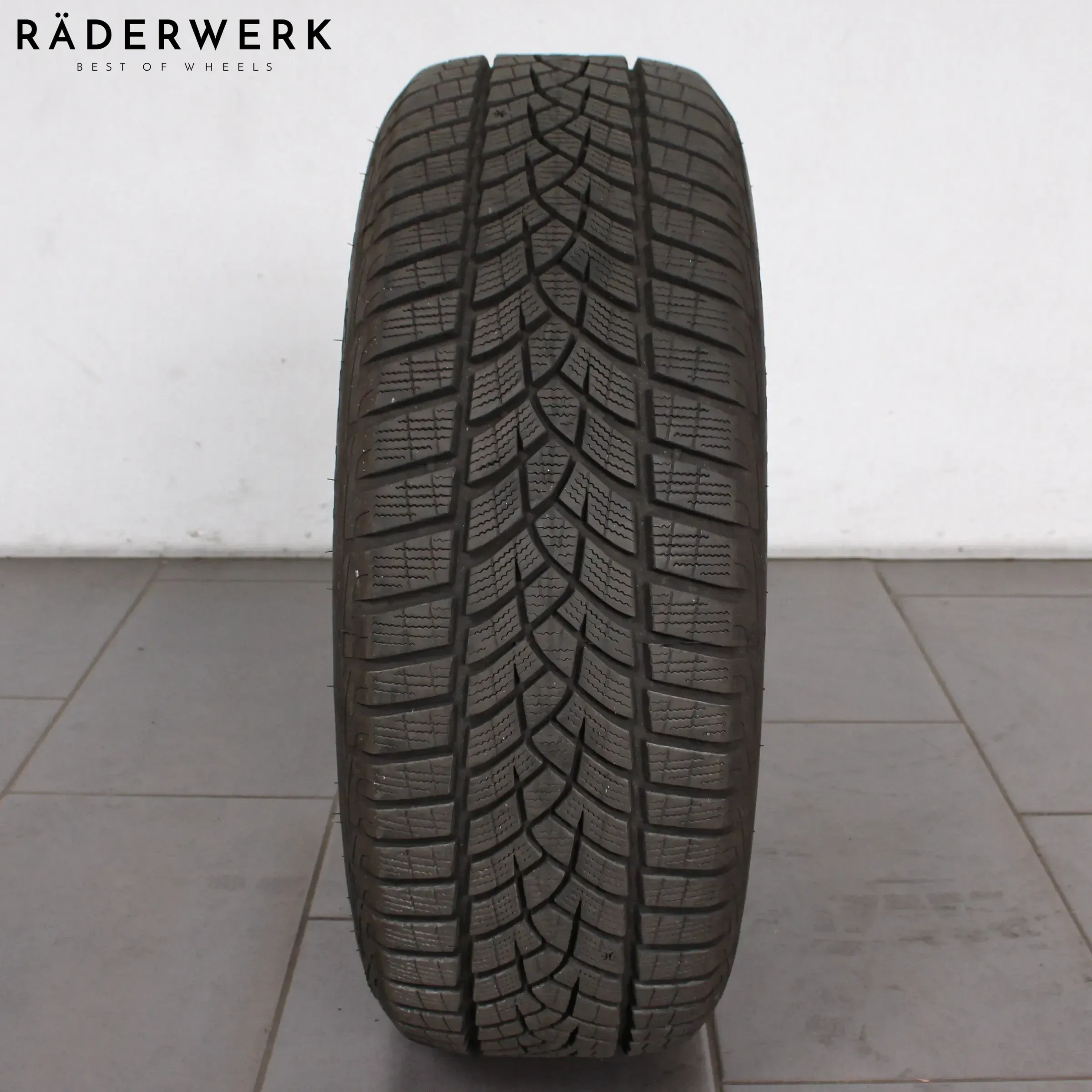 1x Winterreifen 215 60 R16 99H Goodyear Ultragrip Performance + XL 3722 8mm - Bild 1