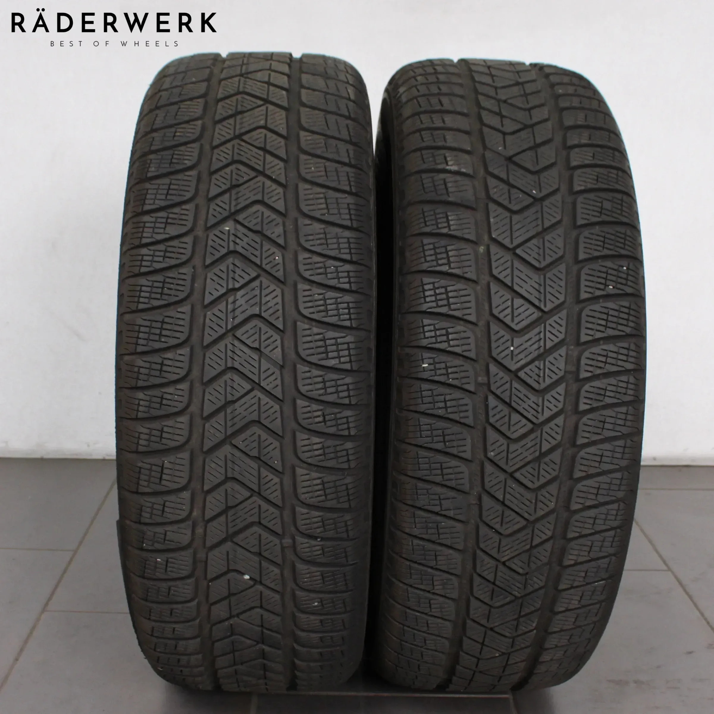 2x Winterreifen 235 65 R17 104HAO Pirelli Scorpion Winter 3124-3024 5,5-6mm - Bild 1