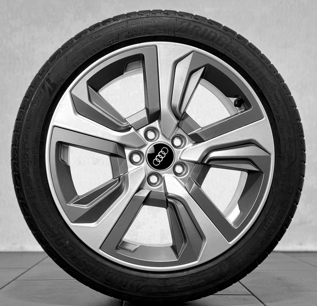 17 Zoll original Audi A1 II GB 82A601025AH Modul Alufelgen Sommerreifen (fc0a0)
