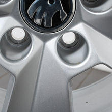 Laden Sie das Bild in den Galerie-Viewer, 16 Zoll original Skoda Scala 657601025 Alufelgen Winterreifen (0faf3)