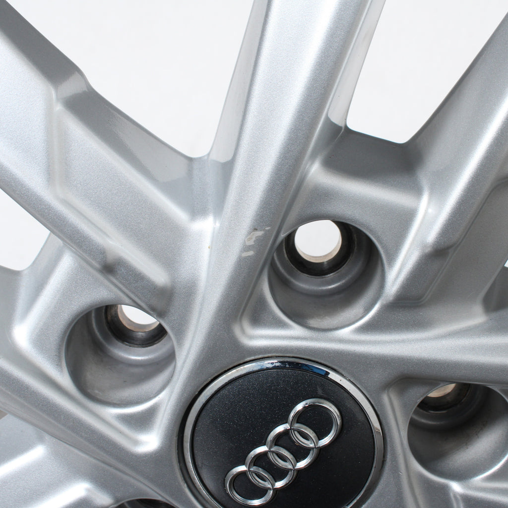 17 Zoll original Audi A3 S3 8Y 8Y0601025L Alufelgen Winterreifen (10834)