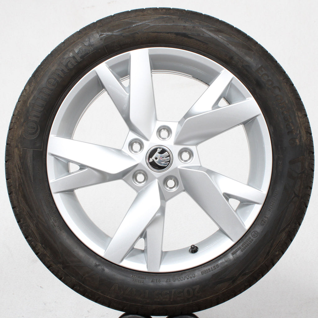 17 Zoll original Skoda Octavia Mk4 A8 5E3601025 Alufelgen Sommerreifen (808d5)