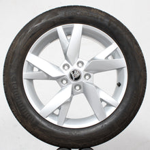 Laden Sie das Bild in den Galerie-Viewer, 17 Zoll original Skoda Octavia Mk4 A8 5E3601025 Alufelgen Sommerreifen (808d5)