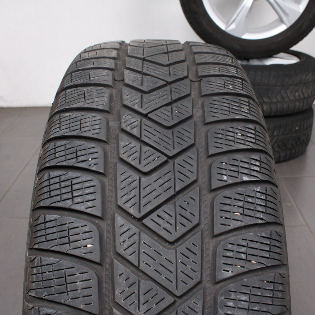 19 Zoll original Audi Q5 FY 80A 80A601025K Alufelgen Winterreifen (e4fd0)