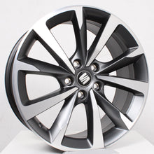 Laden Sie das Bild in den Galerie-Viewer, 18 Zoll original Seat Leon Mk4 KL 5FA601025E Alufelgen (0804b)