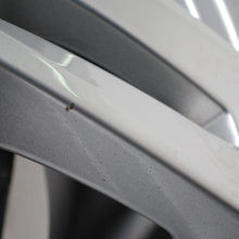 Laden Sie das Bild in den Galerie-Viewer, 17 Zoll original Audi A4 S4 8W B9 8W0601025P Alufelgen Winterreifen (be8d6)