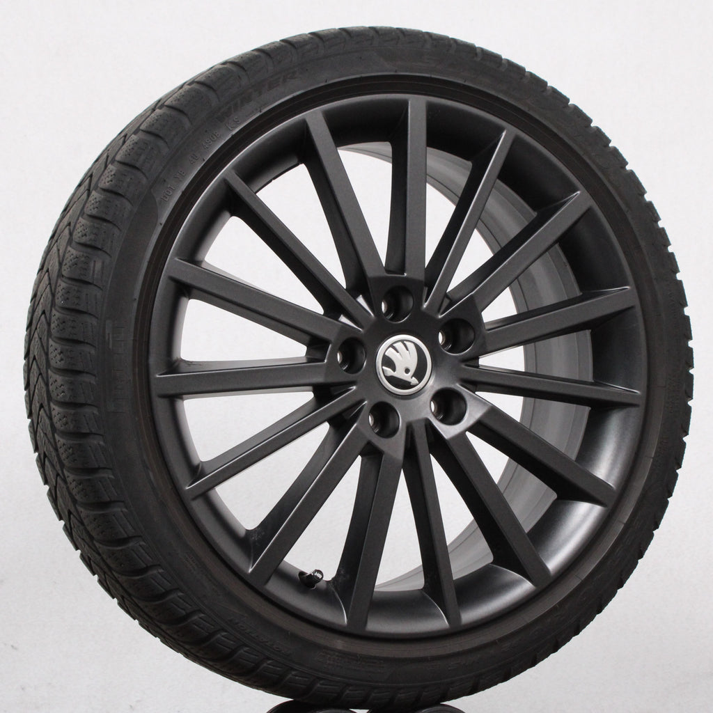 18 Zoll original Skoda Octavia III 5E 5E0601025AG Turini Alufelgen Winterreifen (cfb76)