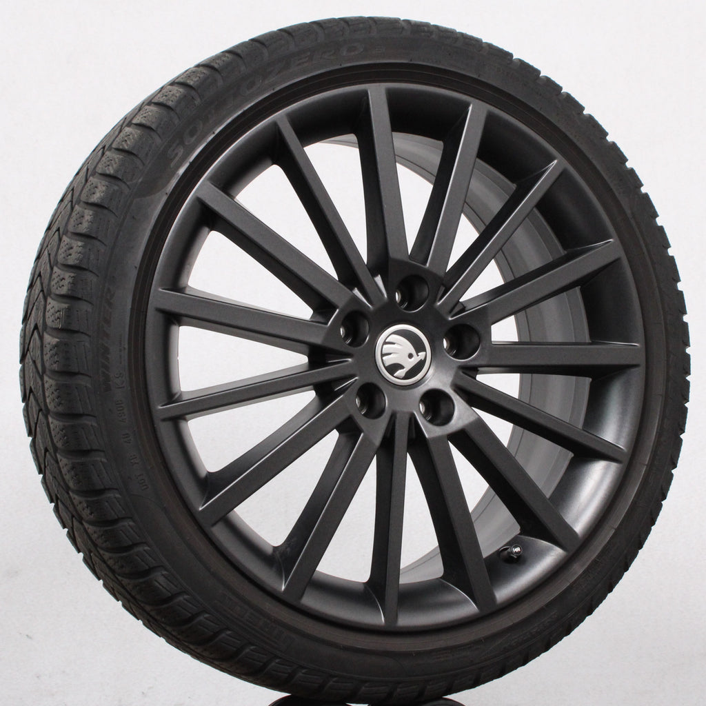 18 Zoll original Skoda Octavia III 5E 5E0601025AG Turini Alufelgen Winterreifen (cfb76)