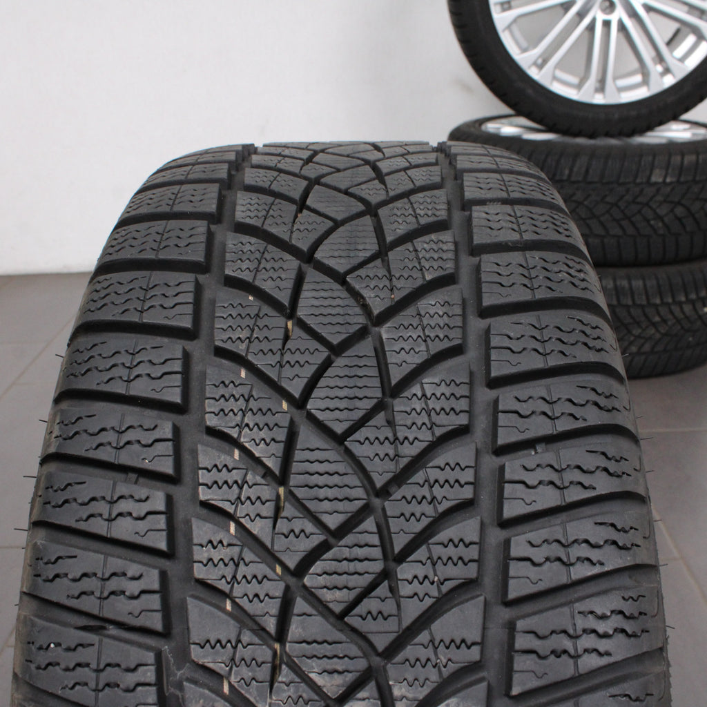 18 Zoll original Audi A5 S5 F5 8W 8W0601025EE Alufelgen Winterreifen (61b51)