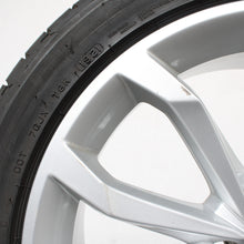 Laden Sie das Bild in den Galerie-Viewer, 18 Zoll original Audi A4 S4 B9 8W 8W0601025H Alufelgen Sommerreifen (5bc3d)