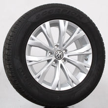 Laden Sie das Bild in den Galerie-Viewer, 17 Zoll original VW Tiguan ll Allspace 5NA 5NA601025 Alufelgen Winterreifen (47073)