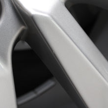 Laden Sie das Bild in den Galerie-Viewer, 16 Zoll original Audi A1 II GB 82A601025C Alufelgen Winterreifen (c9cab)
