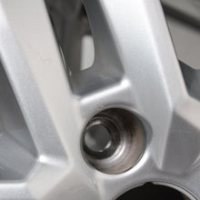 Laden Sie das Bild in den Galerie-Viewer, 17 Zoll original Audi A4 S4 8W B9 8W0601025P Alufelgen Winterreifen (504bb)