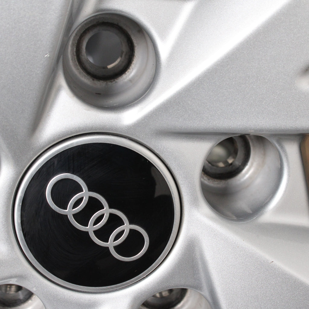 17 Zoll original Audi Q2 GA 81A601025C Alufelgen Winterreifen (291b1)