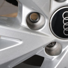 Laden Sie das Bild in den Galerie-Viewer, 17 Zoll original Audi Q2 GA 81A601025C Alufelgen Winterreifen (291b1)