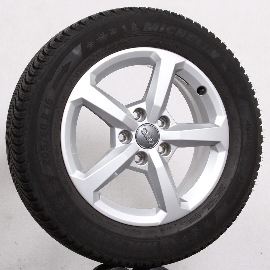 16 Zoll original Audi Q2 GA 81A071496A Alufelgen Winterreifen (2962e)