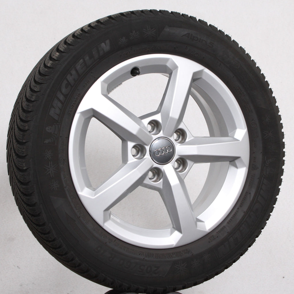16 Zoll original Audi Q2 GA 81A071496A Alufelgen Winterreifen (2962e)
