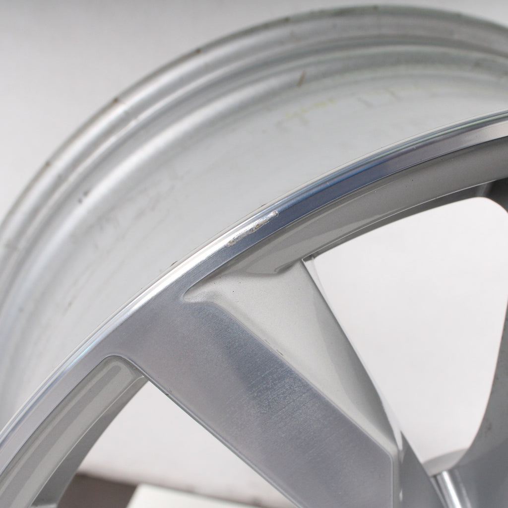 18 Zoll original Audi A4 S4 B9 8W 8W0601025S Alufelgen (79311)