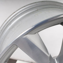 Laden Sie das Bild in den Galerie-Viewer, 18 Zoll original Audi A4 S4 B9 8W 8W0601025S Alufelgen (79311)