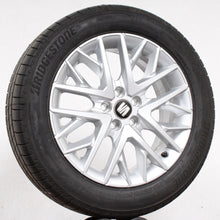 Laden Sie das Bild in den Galerie-Viewer, 16 Zoll original Seat Ibiza Mk5 6F KJ1 6F0601025M Alufelgen Sommerreifen (6877e)