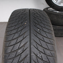 Laden Sie das Bild in den Galerie-Viewer, 18 Zoll original Audi A6 4K C8 4K0601025D Alufelgen Winterreifen (aa303)