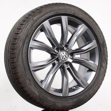 Laden Sie das Bild in den Galerie-Viewer, 18 Zoll original VW T-Roc 2GA A11 AC7 2GA601025L Grange Hill Alufelgen Sommerreifen (d8096)