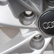 Laden Sie das Bild in den Galerie-Viewer, 16 Zoll original Audi A4 8W B9 8W0601025B Alufelgen Winterreifen (3020e)