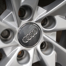 Laden Sie das Bild in den Galerie-Viewer, 16 Zoll original Audi A4 8W B9 8W0601025B Alufelgen Winterreifen (3020e)