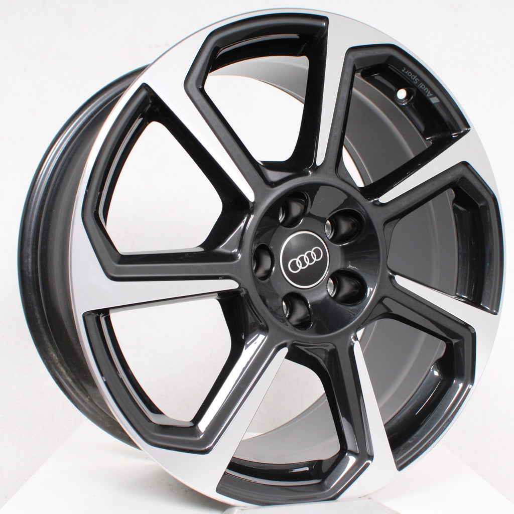 19 Zoll original Audi Q3 F3 83A 83A601025D Alufelgen (6ca16)