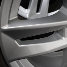 Laden Sie das Bild in den Galerie-Viewer, 17 Zoll original Audi A4 S4 8W B9 8W0601025P Alufelgen Winterreifen (03b26)