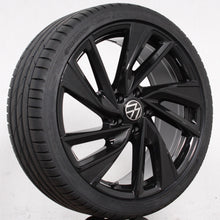 Laden Sie das Bild in den Galerie-Viewer, 19 Zoll original VW Golf VIII 8 5H0601025R Adelaide Alufelgen Sommerreifen (9fe06)