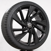 Laden Sie das Bild in den Galerie-Viewer, 19 Zoll original VW Golf VIII 8 5H0601025R Adelaide Alufelgen Sommerreifen (9fe06)