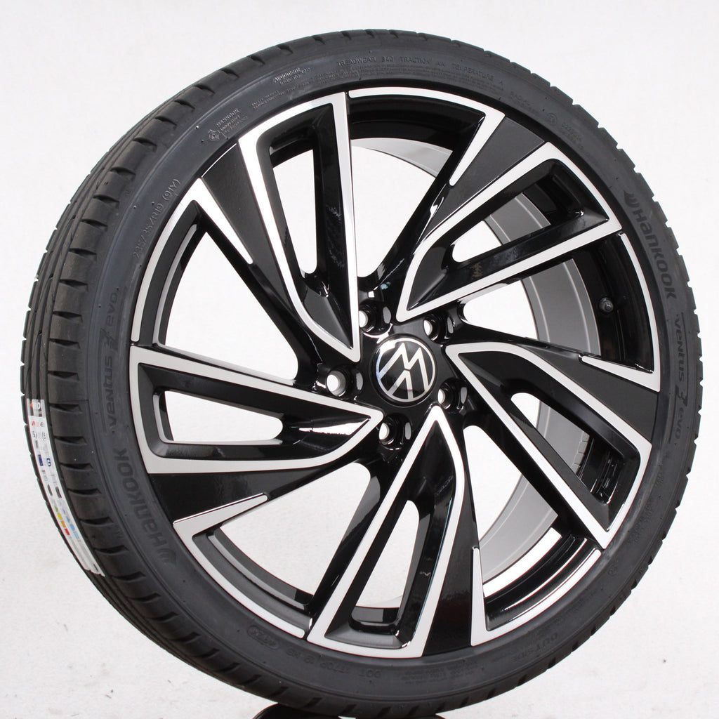 19 Zoll original VW Golf VIII 8 5H0601025R Adelaide Alufelgen Sommerreifen (67734)