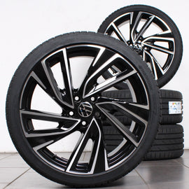 19 Zoll original VW Golf VIII 8 5H0601025R Adelaide Alufelgen Sommerreifen (67734)