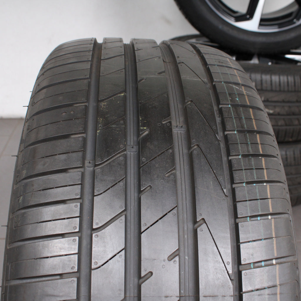 19 Zoll original Audi Q3 F3 83A 83A601025D Alufelgen Sommerreifen (337f6)