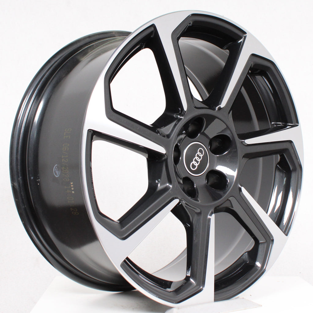 19 Zoll original Audi Q3 F3 83A 83A601025D Alufelgen (f7444)