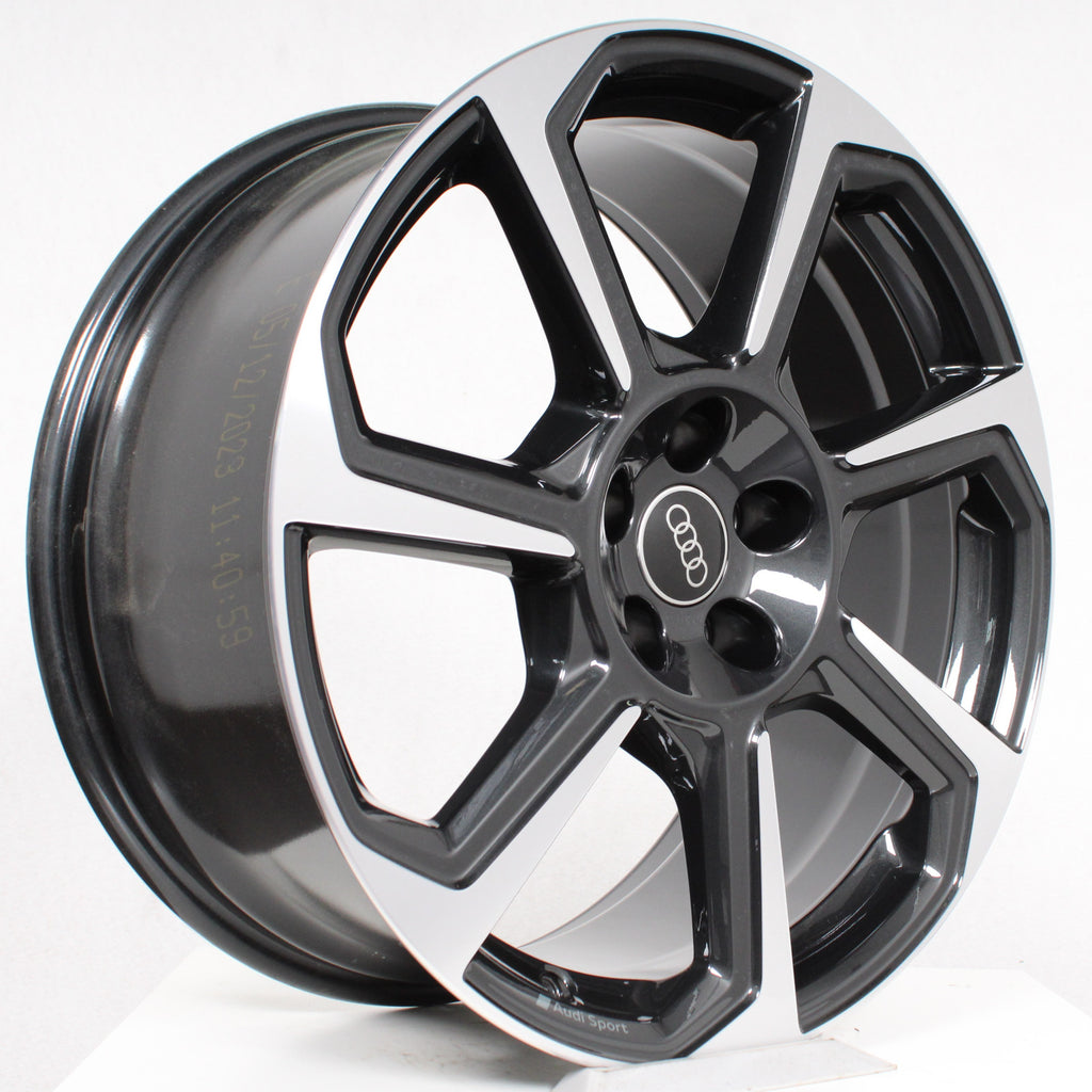 19 Zoll original Audi Q3 F3 83A 83A601025D Alufelgen (f7444)