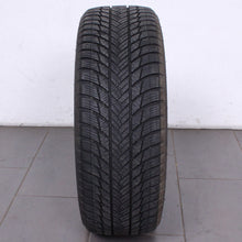 Laden Sie das Bild in den Galerie-Viewer, 1 Stück Bridgestone Blizzak LM001 225 60 R17 99H M+S AO Winterreifen (a1a84)