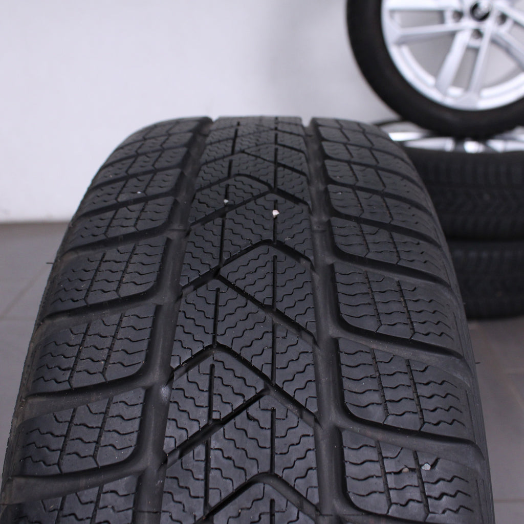17 Zoll original Audi A3 S3 8Y 8Y0601025L Alufelgen Winterreifen (b03a2)