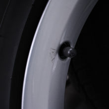Laden Sie das Bild in den Galerie-Viewer, 19 Zoll original Audi Q5 FY 80A 80A601025K Alufelgen Winterreifen (f692b)
