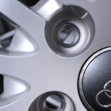 Laden Sie das Bild in den Galerie-Viewer, 17 Zoll original Audi A5 F5 8W0601025AE Alufelgen Winterreifen (e2a2b)