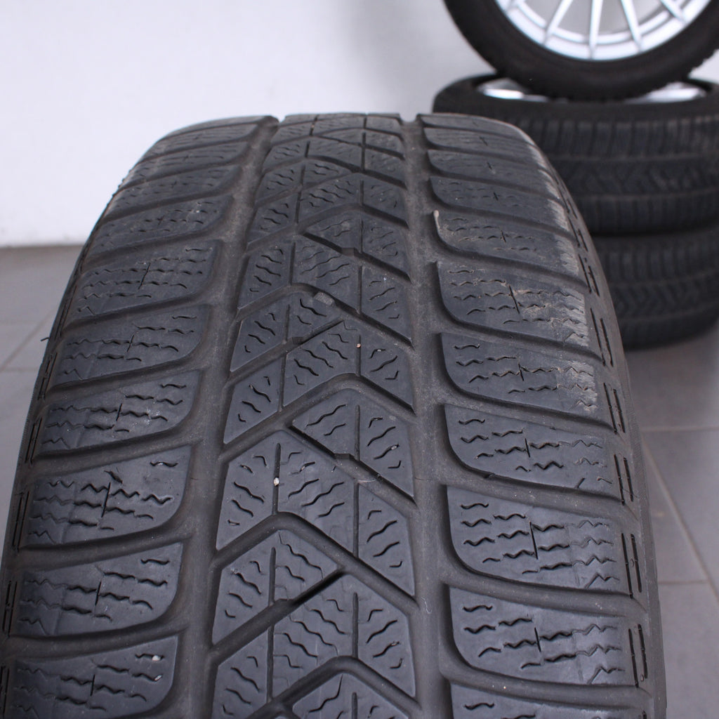 17 Zoll original Audi A5 F5 8W0601025AE Alufelgen Winterreifen (e2a2b)
